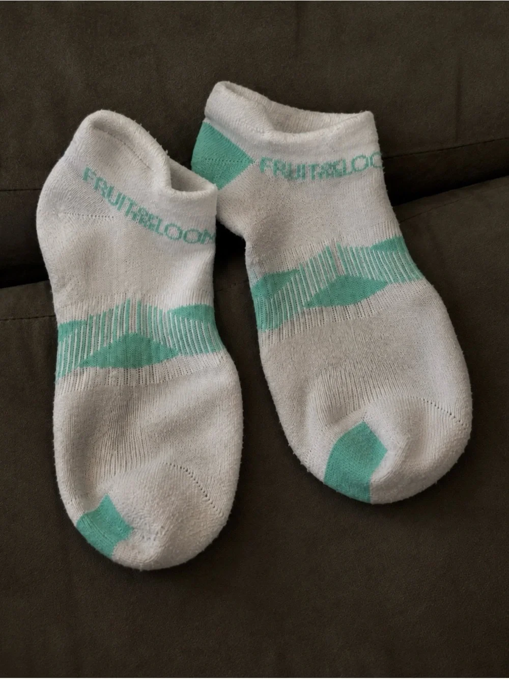 Women’s Fruit of Loom Socks -Used